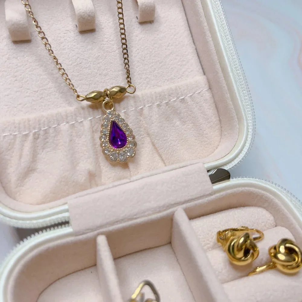 Gold Jewelry Set #5 - Picture 3 of 4